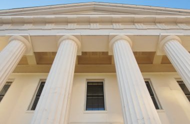 Conheça a simpatia para agilizar e vencer processo judicial!